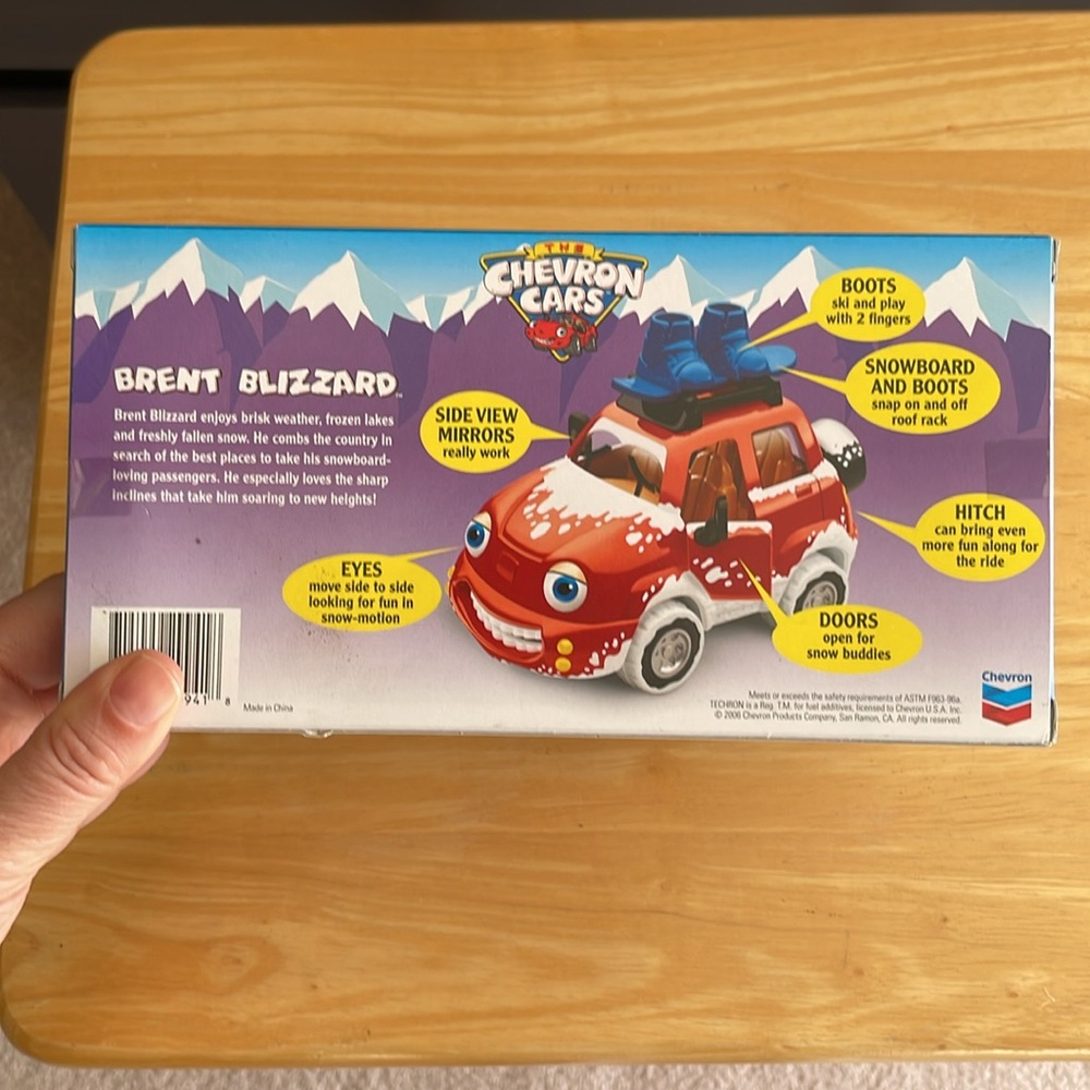 Chevron Brent Blizzard Collectible Toy Car with Snowboard from 2006 - Picture 4 of 4